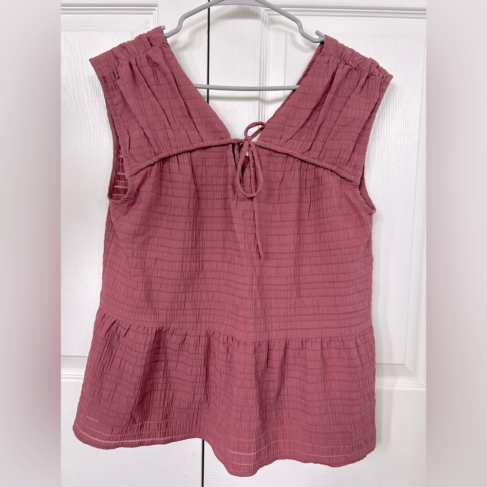 NWOT LOFT Women’s Small Pink Top